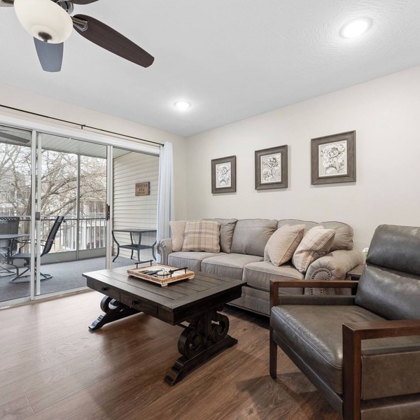 Recently Updated 2 Bedroom Condo in Pointe Royale Golf Village with King Beds