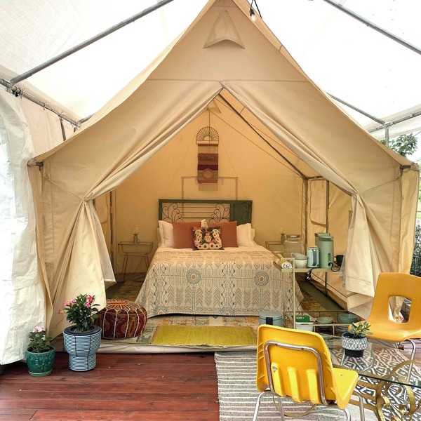 Red Rocks Glamping: Meeting nature & extravaganza