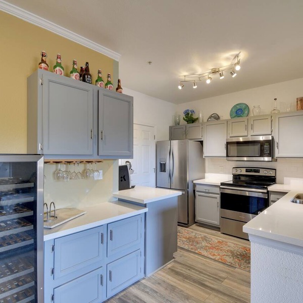 'Red Rox' Phoenix Condo w/Patio ~ 3 Mi to Airport