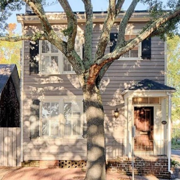 REDUCED RATES FOR SUMMER C 1821- 3 BR-2.5 bath SECURE PARKING. Walk to all!