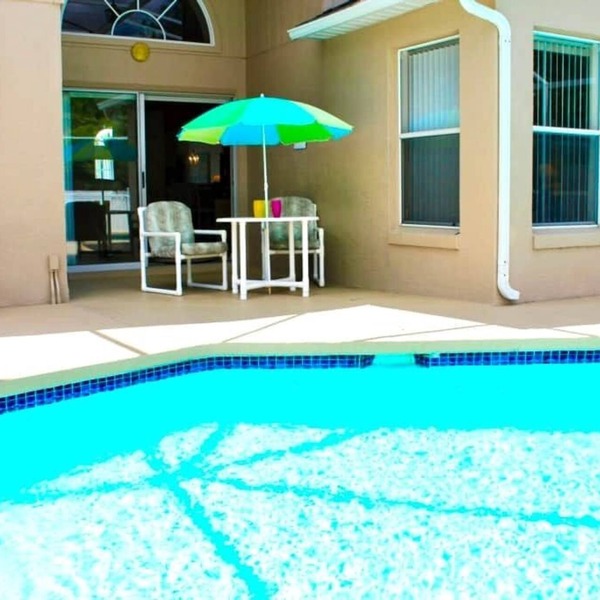 Ref 46. Superb villa on prestigious golf course. Near Disney