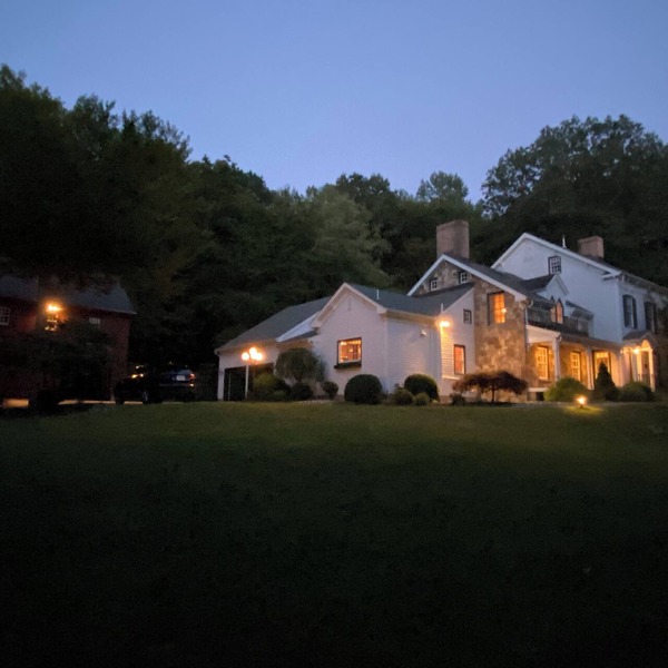 Refined Peaceful Escape in Somerset Horse Country