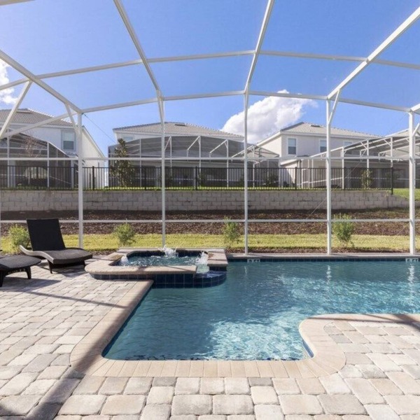 Refreshing 6 Bed Pool Home with Game Room Pool/Spa