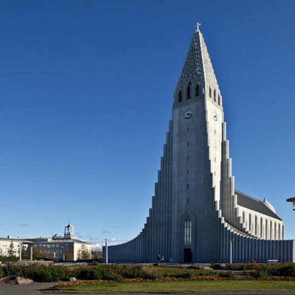 Refurbished Flat in Central Reykjavik in a Quiet Residential Area
