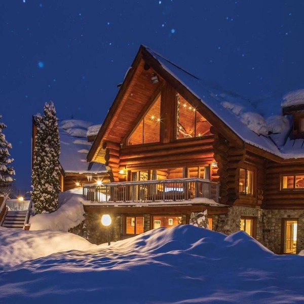 Relax and Recharge - Luxury in the Mountains! Book your amazing getaway!