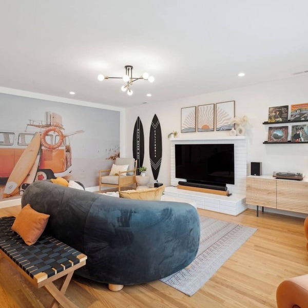 Relax Coastal Retreat: Beautiful 2B Home Nr Beach