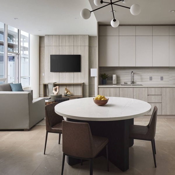 Relax in Luxury: Modern Penthouse Oasis with Stunning Seattle City Views