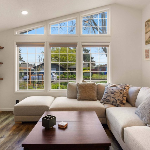 Relax in the Zen Den, a cozy 2-bedroom retreat near Autzen and downtown Eugene.
