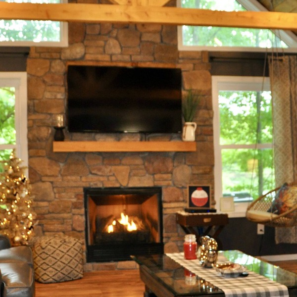 Relax Refresh & Reconnect Lakefront on Autumn Lake, 3min to Salmon River