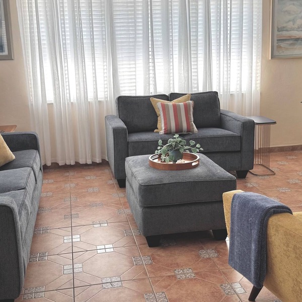 Relax & Unwind – Walk to the Beach from This 2BR -2BA with Pool and fishing dock