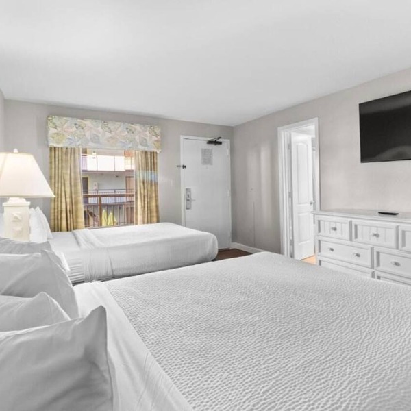 Relax w/Full Kitchen + Balcony View in Stunning Beach Suite