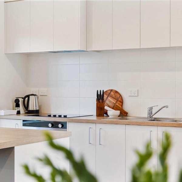 Relaxed Stay in Modern Comfort - By Superior Stays