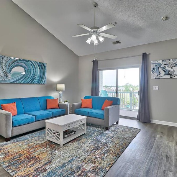 Relaxing 2BR Unit with Pool View! BF 1081