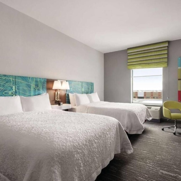 Relaxing Brooklyn Park Getaway with Pool & Free Breakfast l 2 Comfortable Rooms