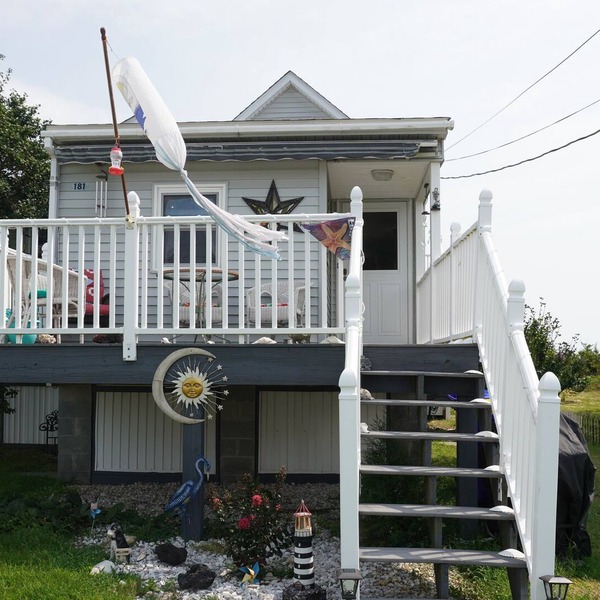Relaxing Delaware Bayfront Getaway in Kitts Hummock! 2BR/1BA Cottage, Dover area