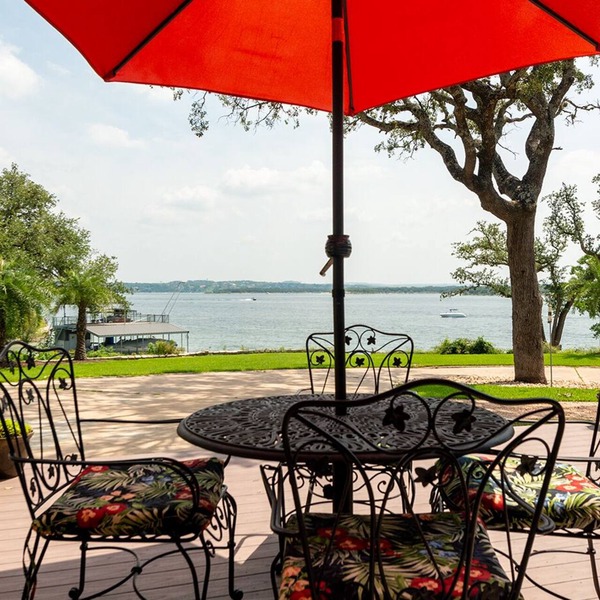 Relaxing Lake Travis waterfront apartment with boat launch