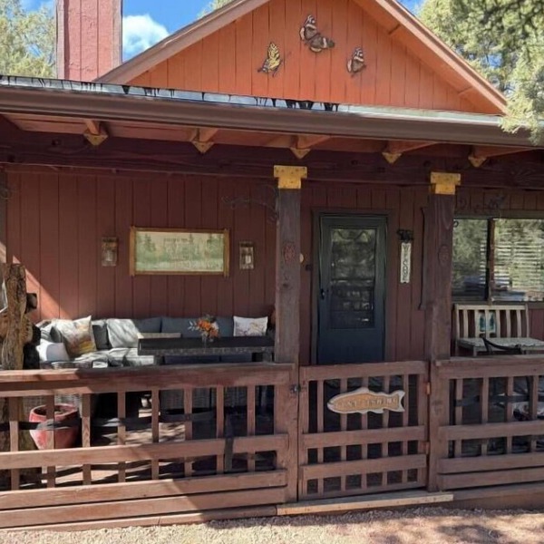 Relaxing Mountain Getaway, Rivers, Fishing, Trails, Waterfalls, Hiking, Cabin