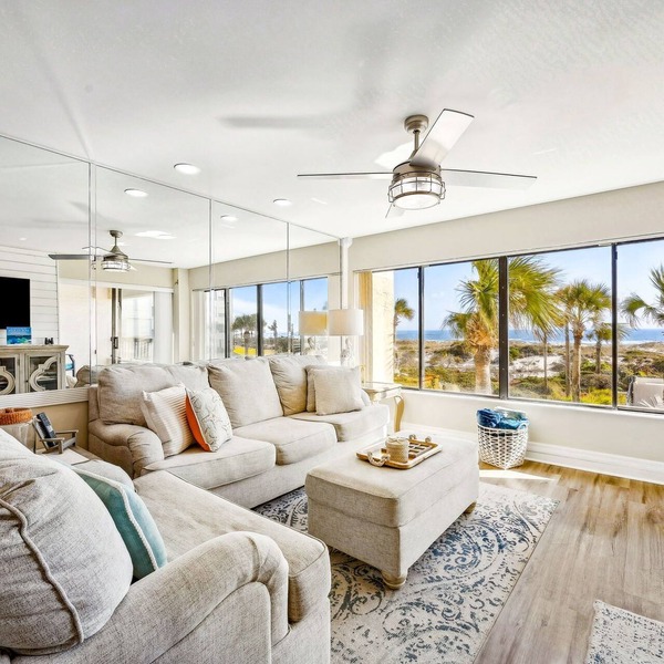 Relaxing Oceanfront Condo -Seaglass Spectacular Ocean Views from every room