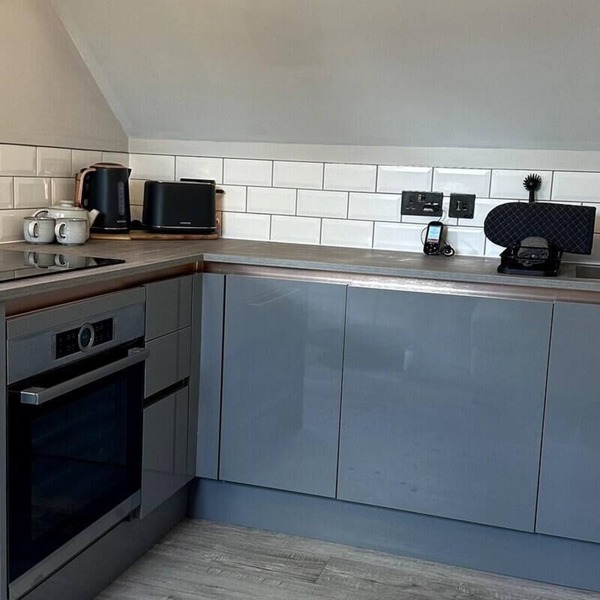 Remarkable 1-Bed Apartment in Glastonbury