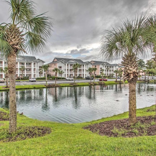 Resort Amenity Access: Chic Myrtle Beach Condo!