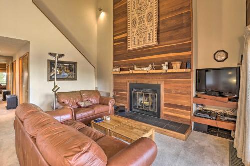 Resort Perks & Trail Access: Silverthorne Condo!