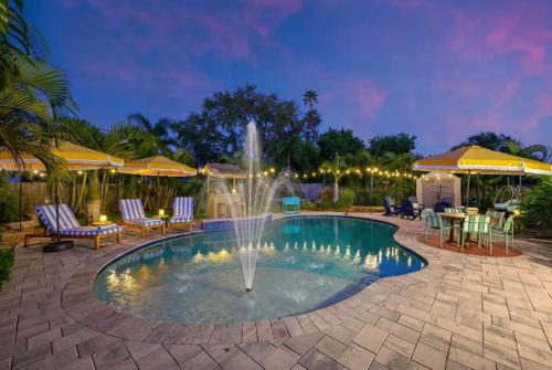 Resort Style Backyard Pool Hot Tub Games