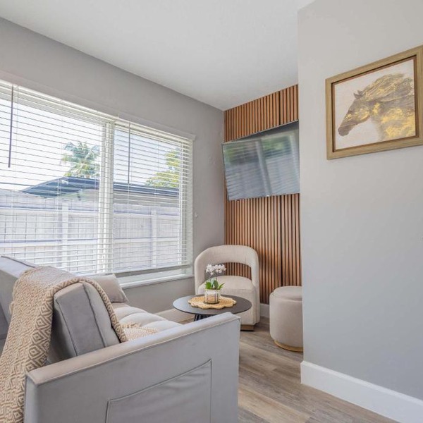 Rest A Shore - Central Cozy 1BR