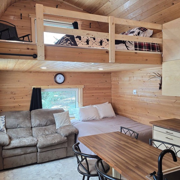 "Rest a While" Tiny House Cabin, West Side of Kenora Ontario
