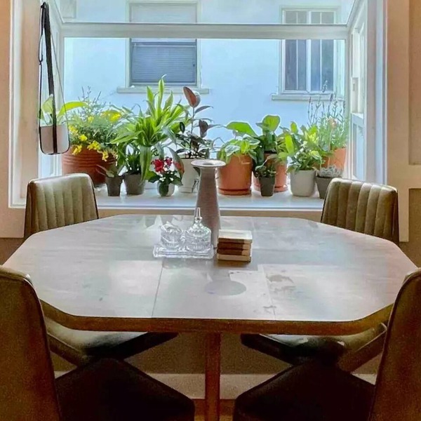 Retro Vibes - Updated 1950s 1 Br/1 bath Duplex Unit