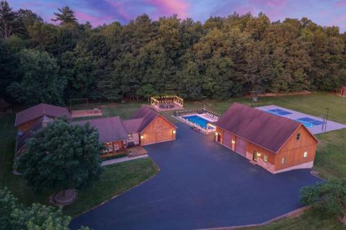 Ridgetop Cabin