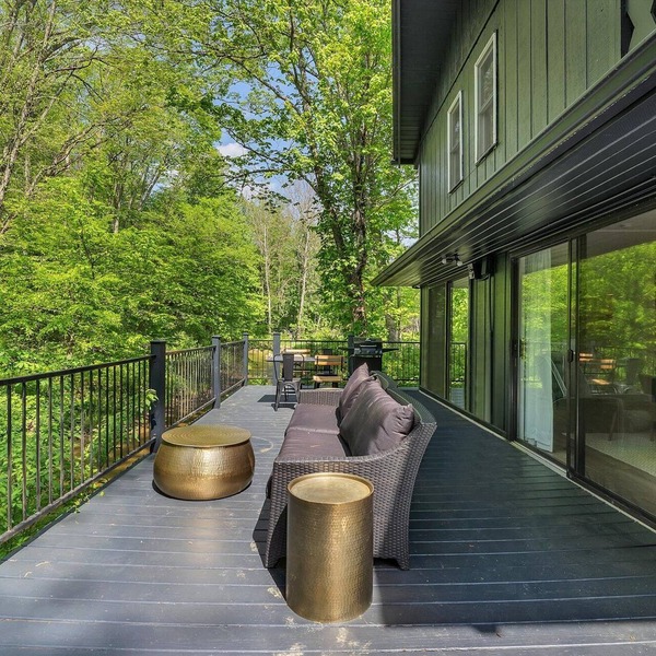Ripple Effects * Waterfront deck * Pillow Fort * No Cleaning Fee