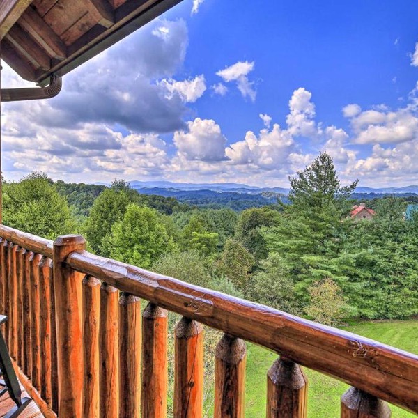 River Access & Game Room: Piney Creek Cabin!