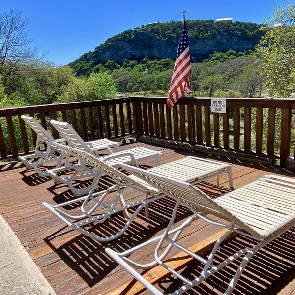 River Paradise! Private River Perfection, Party Deck, River-Mtn-Cliff Views!