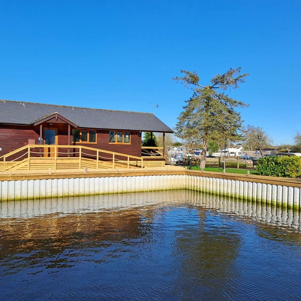 River Rest - sleeps 4 guests in 2 bedrooms