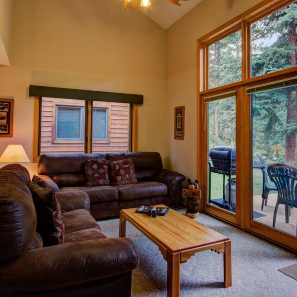 River Stone Resorts & Bear Paw Suites