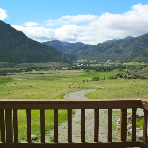 River View Gateway- 5 min walk to Yellowstone River