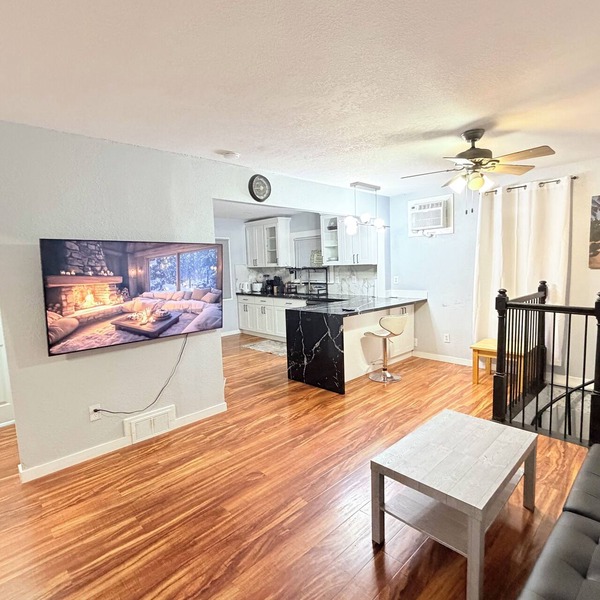 RiverFront 3bdr House Next to Airport, I5, Golfing, Casino, Mall, Boeing Mesuem