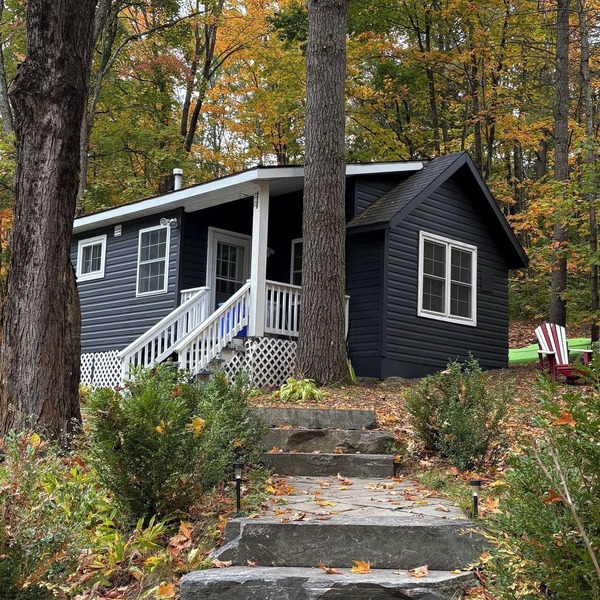Riverside Blue… Your cozy guesthouse for all things Muskoka.!