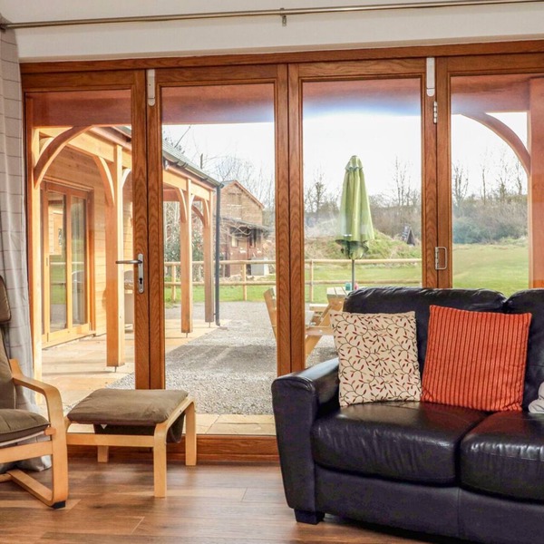 Riverside Lodge