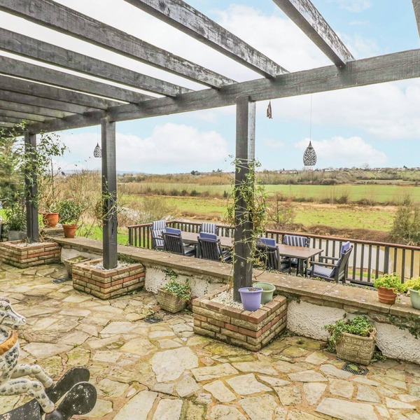 Riverside Manor