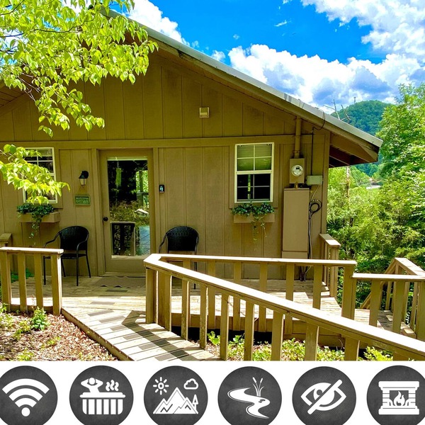 Riverview: Free Attraction Tickets, Hot Tub, River View & Access, 5 Mins To National Park