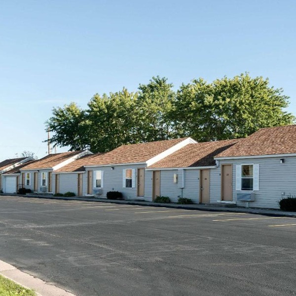 Rodeway Inn & Suites Austin I-90