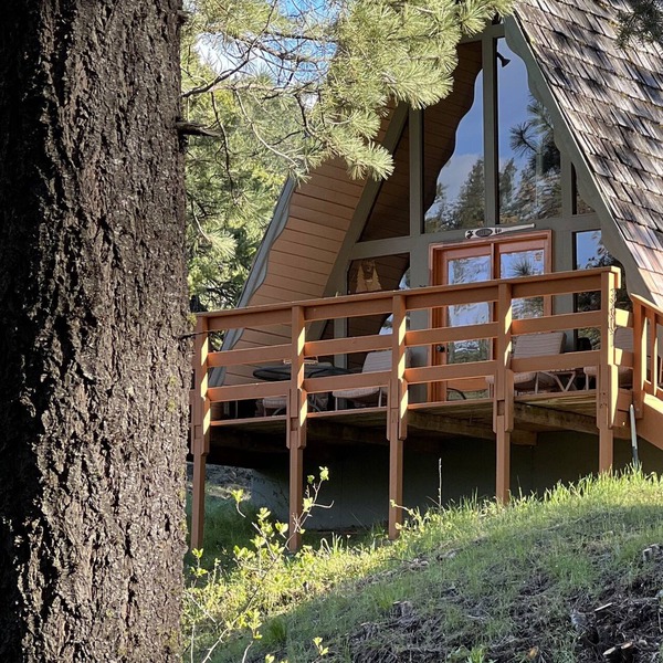 Romantic A-frame Cabin with Cedar Sauna, Private River and Scenic Views