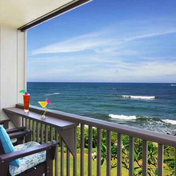 Romantic & Breathtaking Oceanfront Kauai Condo