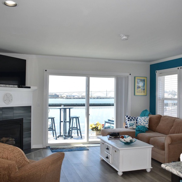 Romantic, Comfortable, Clean, New, Convenient, Bridge, Ocean View, Priced Right!