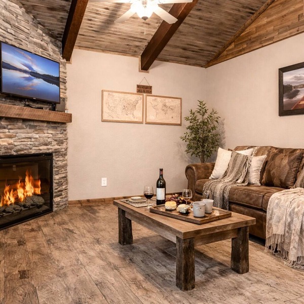 Romantic Lakefront Cabin on Table Rock Lake by SDC