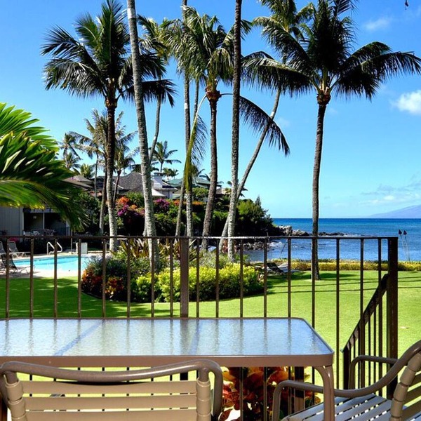Romantic! Oceanfront Air Conditioned Condo #114