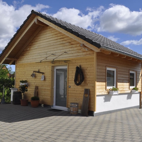 Romantic quiet chalet with a beautiful garden