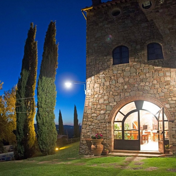 Romantic Stone Apartment with Pool and close to Seaside