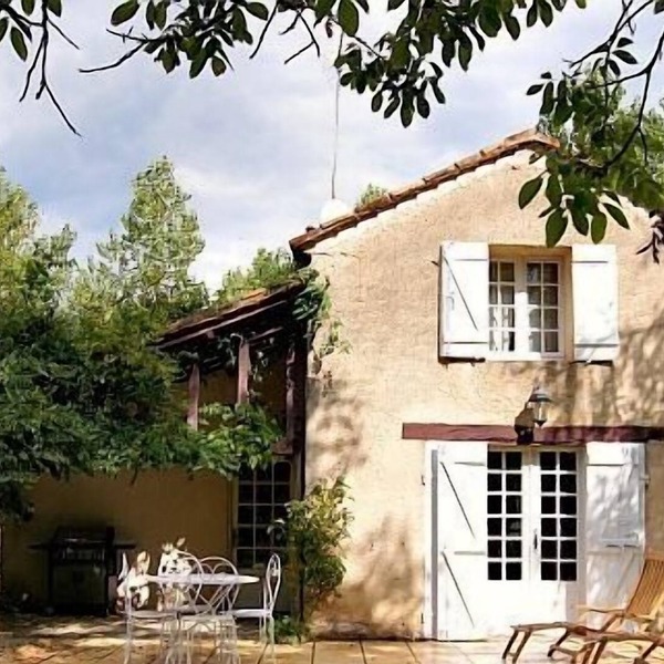 Romantic Stone Cottage for two, 5 minute Stroll to Beautiful Monpazier